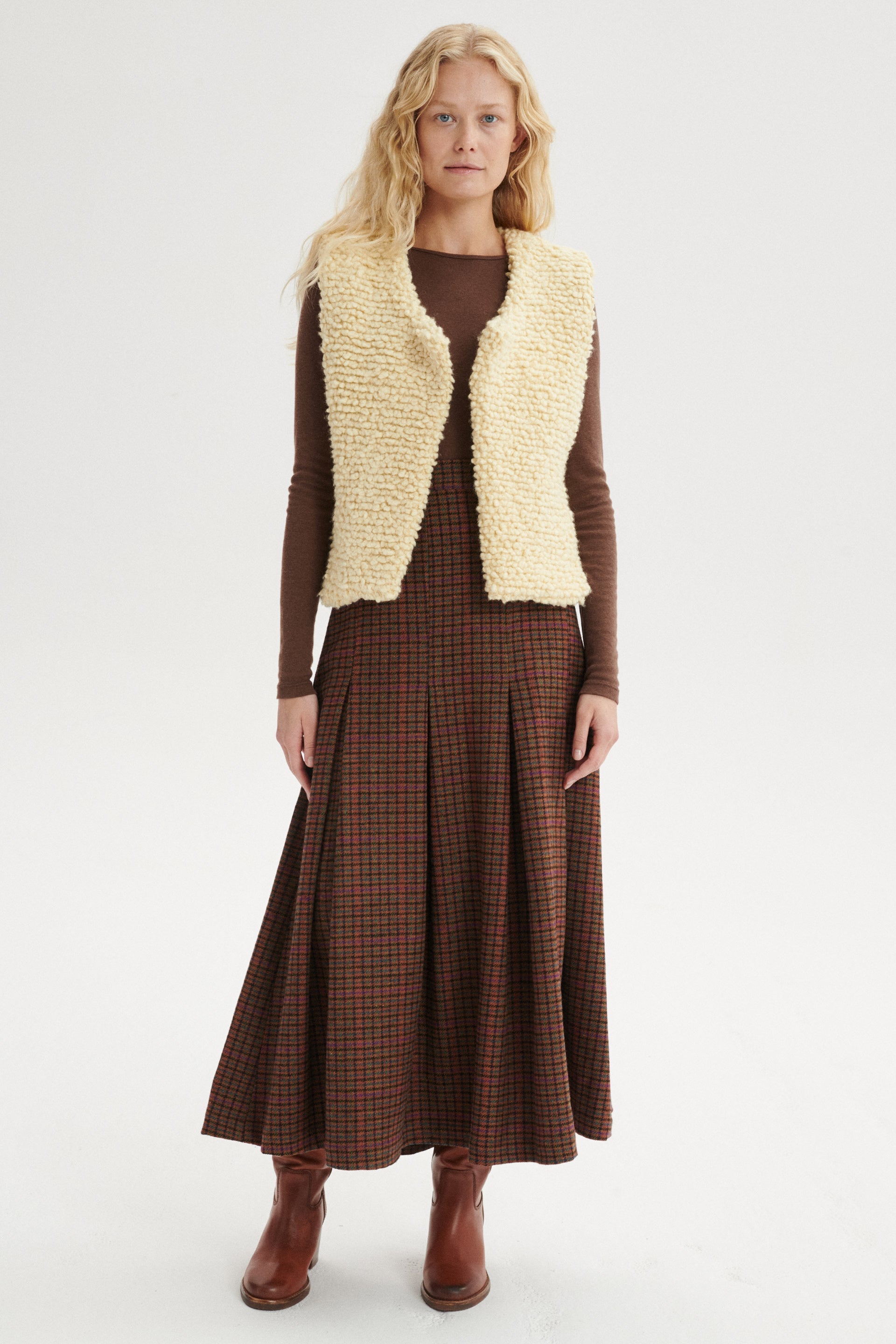 Ari Spódnica dopasowana z zaszewkami modelującymi