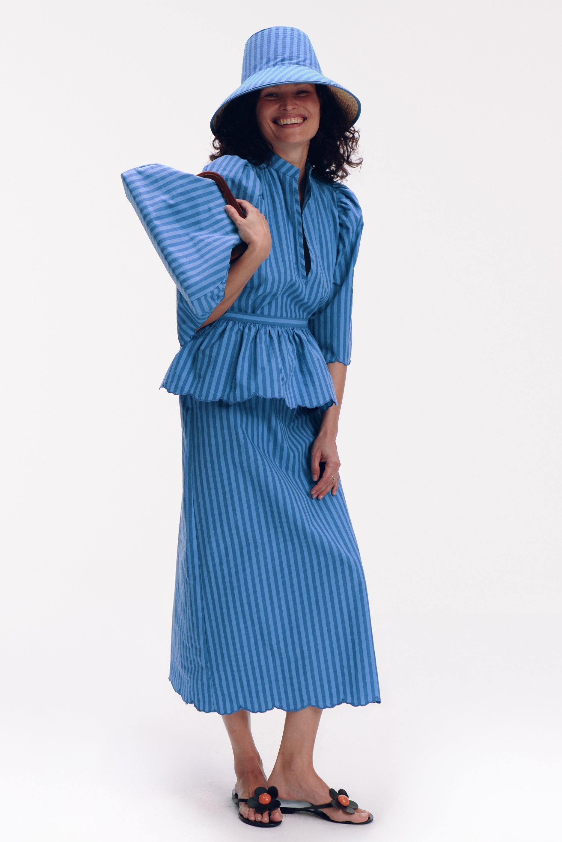 Grand Hat - blue stripes