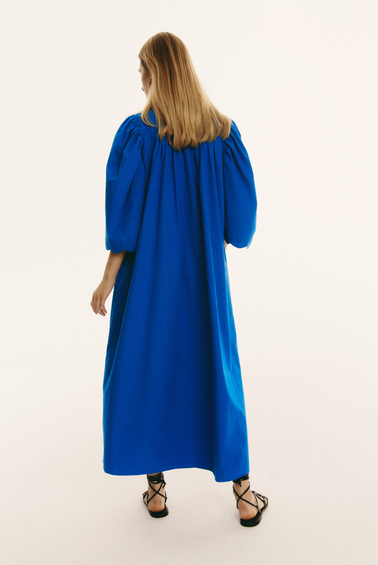 Nina - blue
