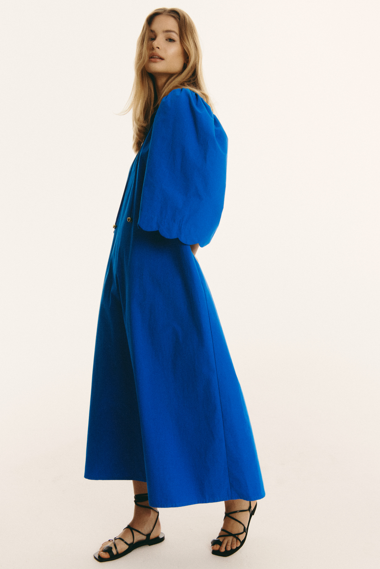Nina - blue