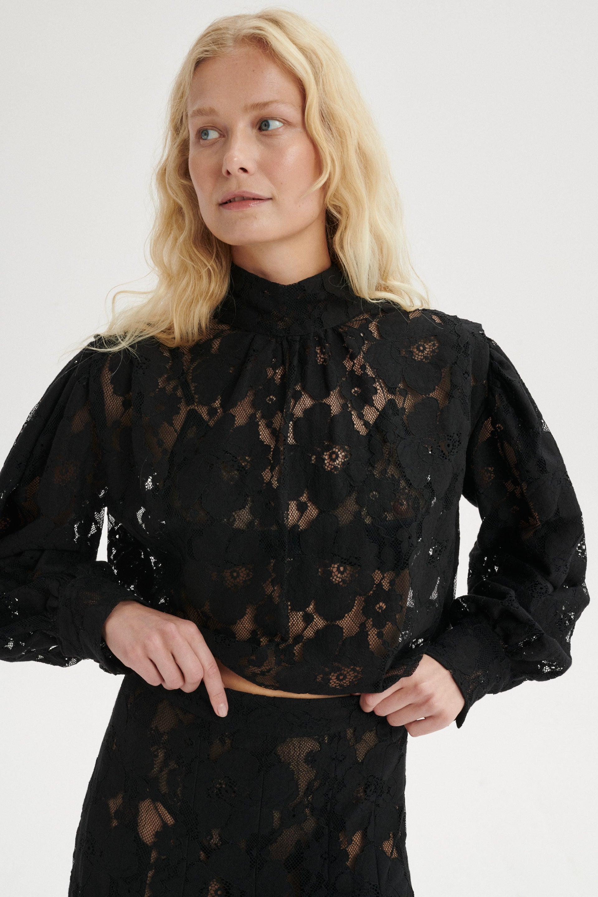 Arthur Spódnica koronkowa maxi - black