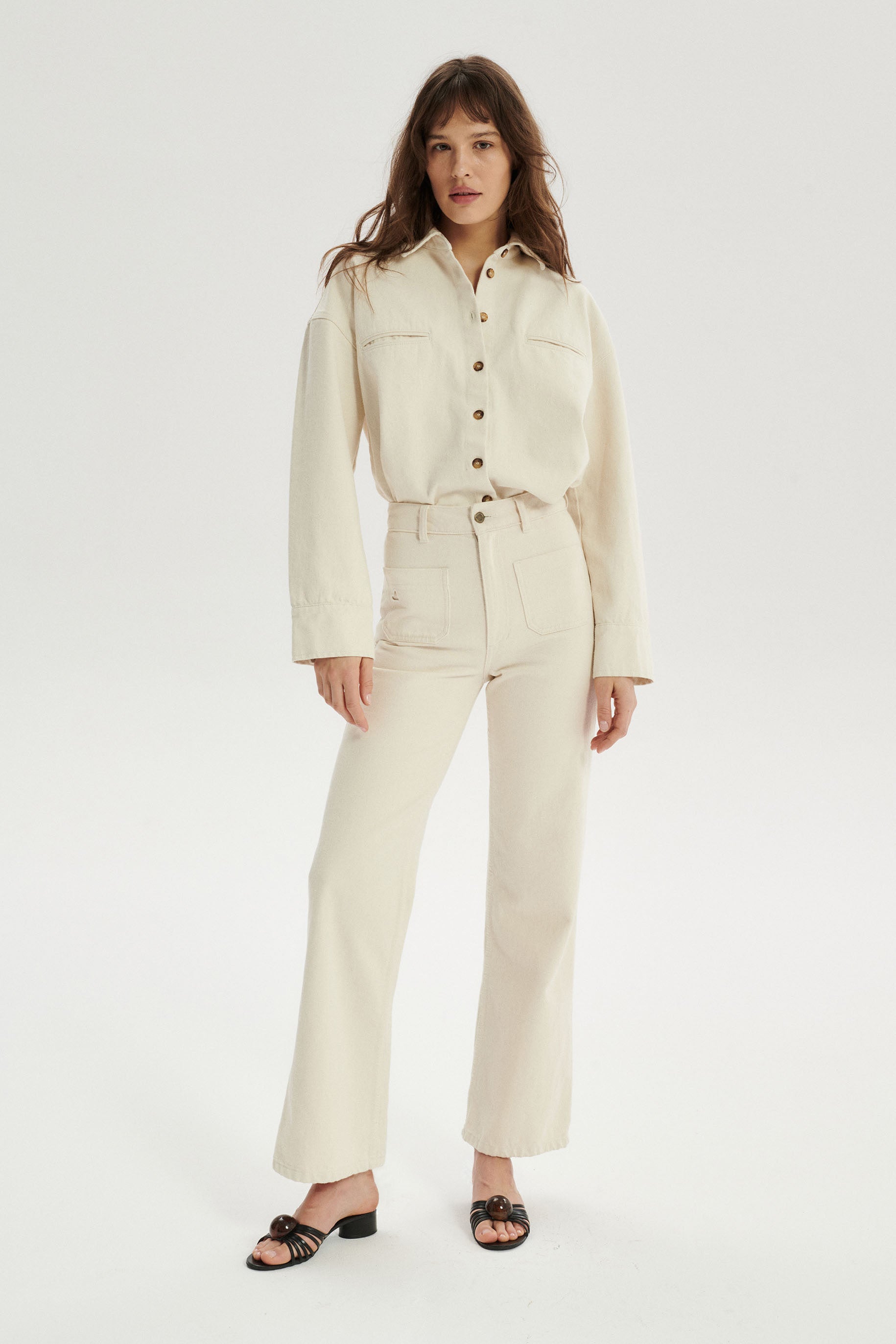 Florian Jeansy z kieszeniami z przodu i rozszerzaną nogawką