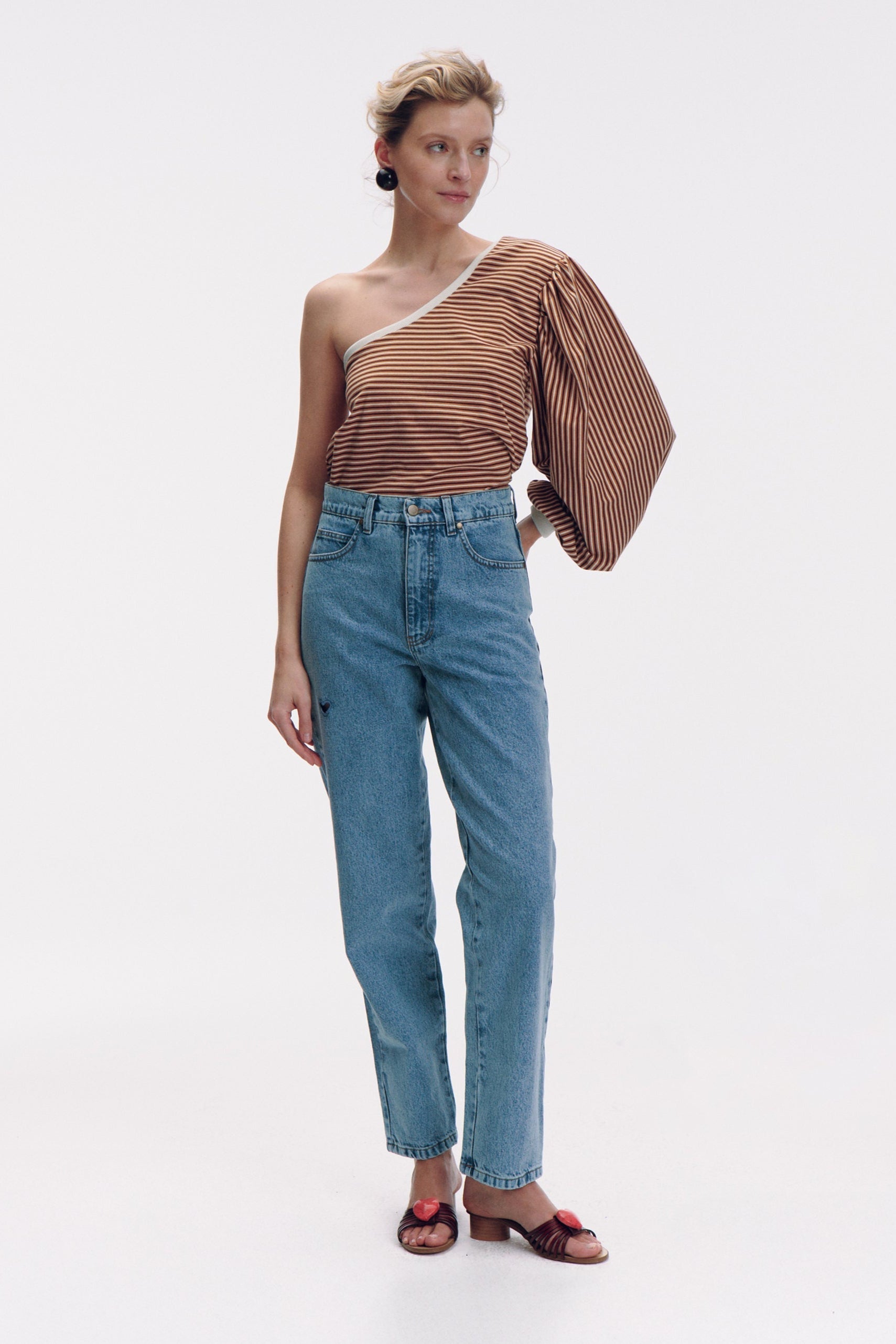 Perez One Shoulder Longsleeve - white